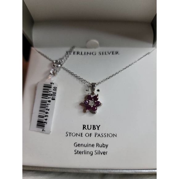 R.H. Macy & Co Necklace - Picture 2 of 2